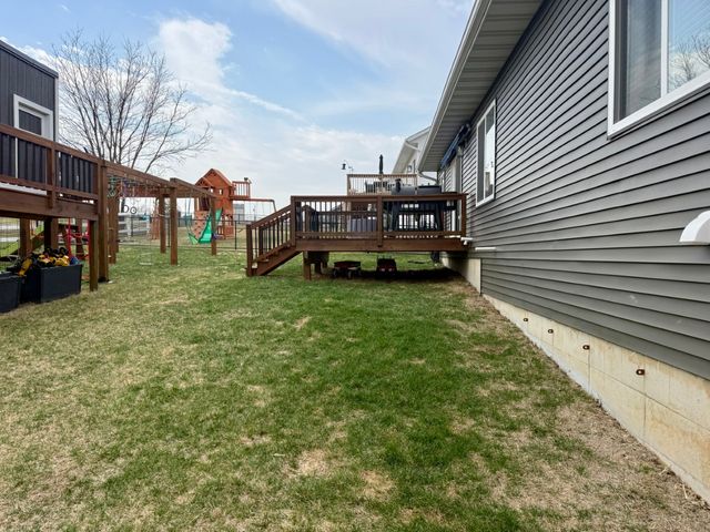 425 Galileo Drive, Riverside, IA 52327