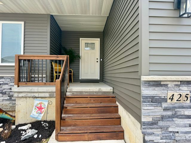 425 Galileo Drive, Riverside, IA 52327