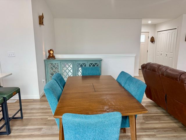 425 Galileo Drive, Riverside, IA 52327