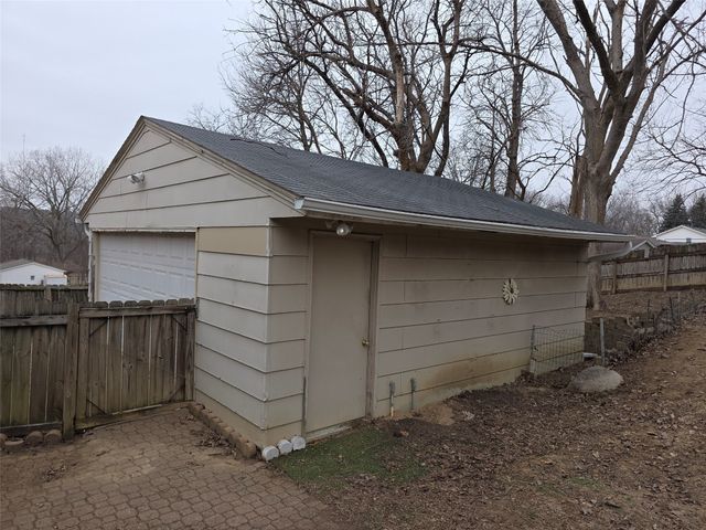 4488 Independence Drive, Pleasant Hill, IA 50327