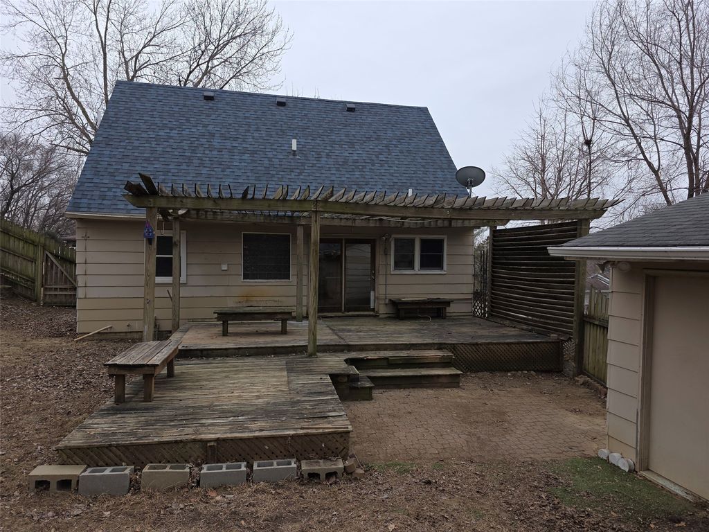 4488 Independence Drive, Pleasant Hill, IA 50327