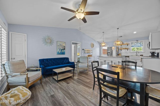 210 Bayview Drive, N Topsail Beach, NC 28460