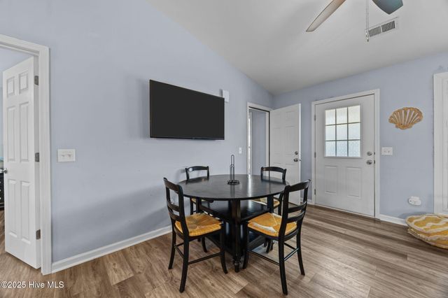 210 Bayview Drive, N Topsail Beach, NC 28460