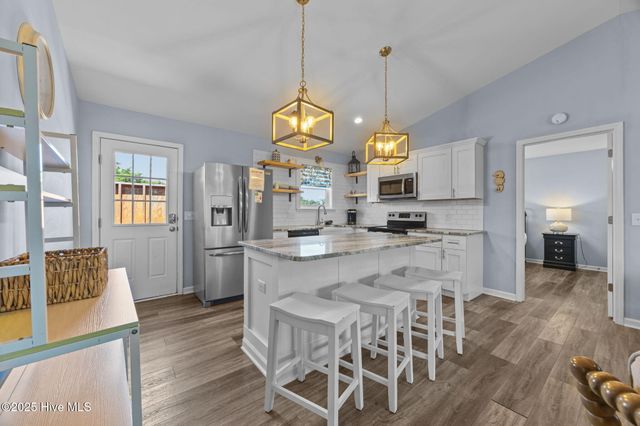 210 Bayview Drive, N Topsail Beach, NC 28460