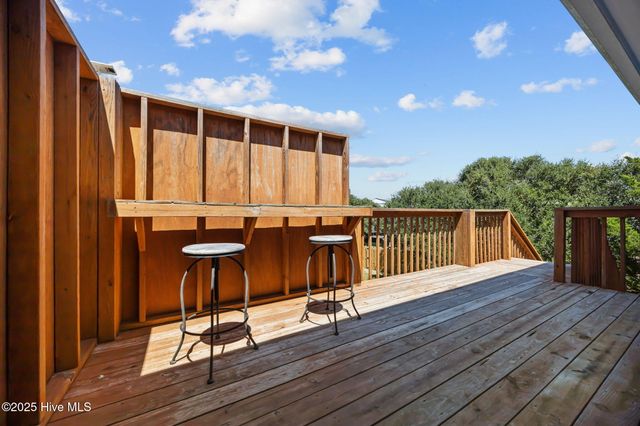210 Bayview Drive, N Topsail Beach, NC 28460