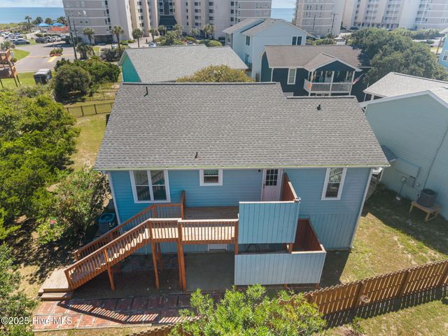 210 Bayview Drive, N Topsail Beach, NC 28460