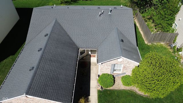 560 Runnymede Court, Greenfield, IN 46140