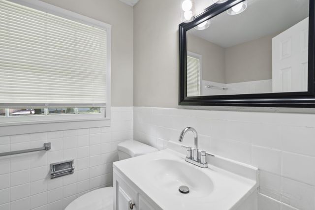 2416 Falcon Road, Charleston, SC 29406