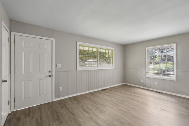 2416 Falcon Road, Charleston, SC 29406