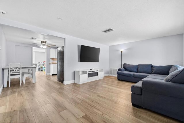 5346 RIDDLE ROAD, Holiday, FL 34690