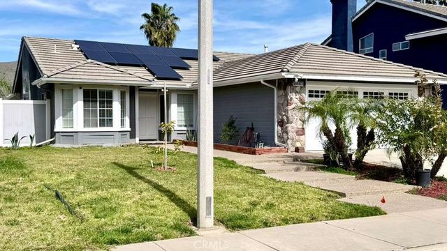 13226 HITCHING RAIL Circle, Corona, CA 92883