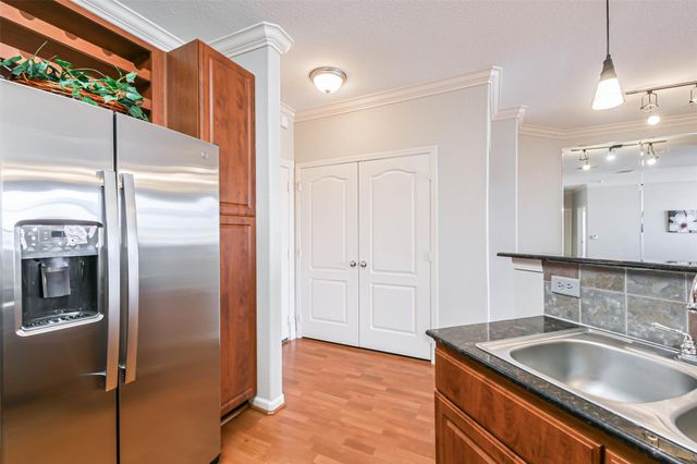 1711 Old Spanish Trail 449, Houston, TX 77054