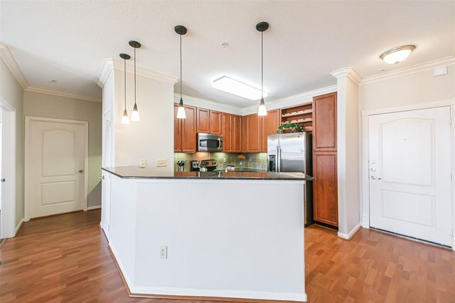 1711 Old Spanish Trail 449, Houston, TX 77054