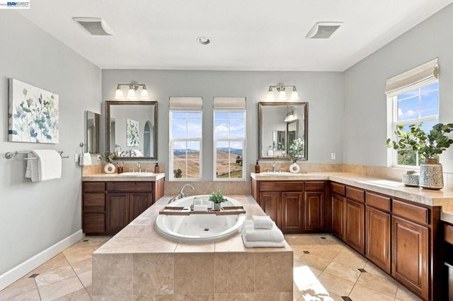 5078 Holborn Way, San Ramon, CA 94582