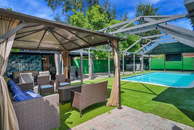 7767 Normandy St, Miramar, FL 33023