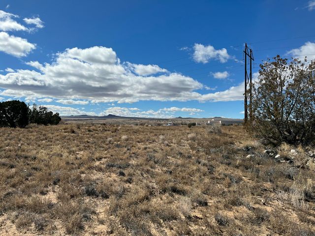 Valiente Road NW, Albuquerque, NM 87120