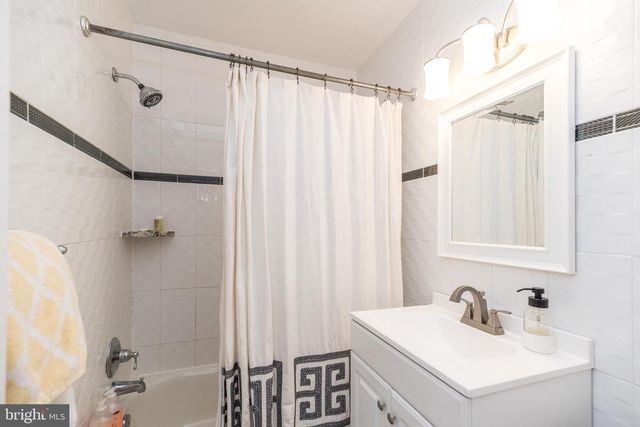 608 NATALIE LN, Norristown, PA 19401