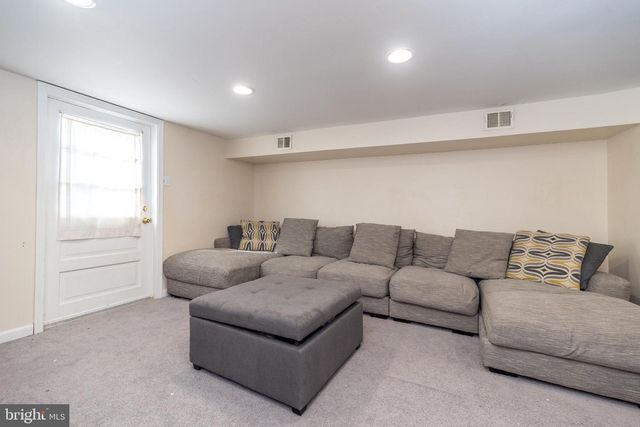 608 NATALIE LN, Norristown, PA 19401