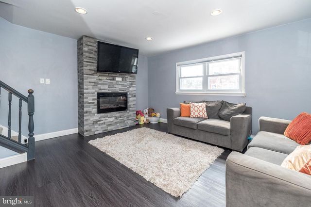 608 NATALIE LN, Norristown, PA 19401