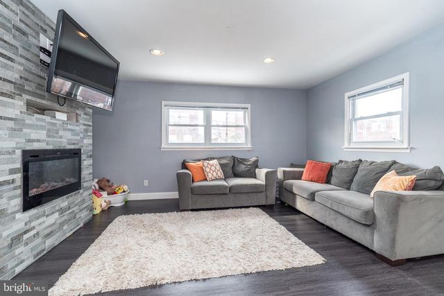 608 NATALIE LN, Norristown, PA 19401