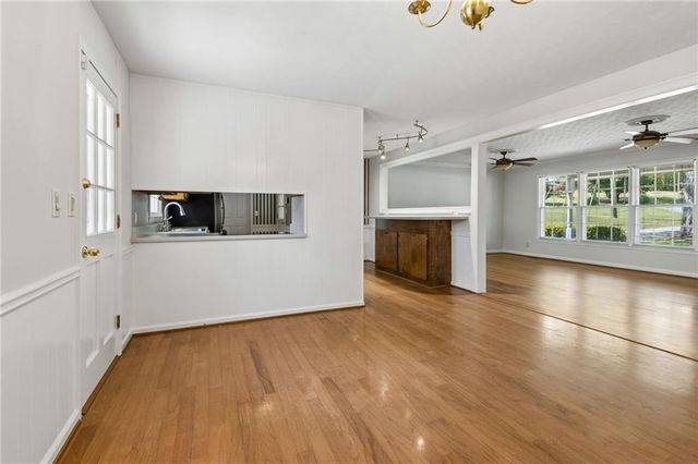 968 Gunter Circle, Lawrenceville, GA 30043