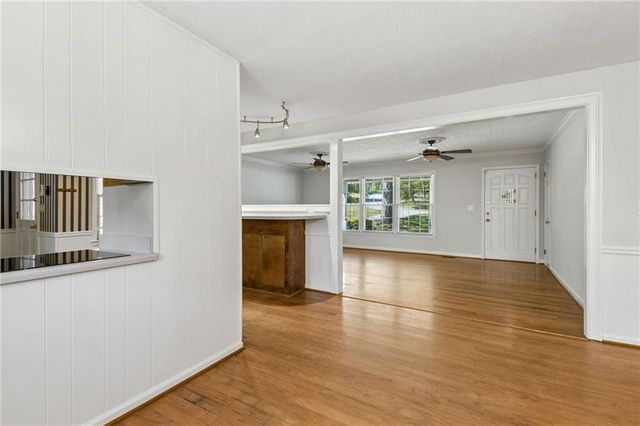 968 Gunter Circle, Lawrenceville, GA 30043