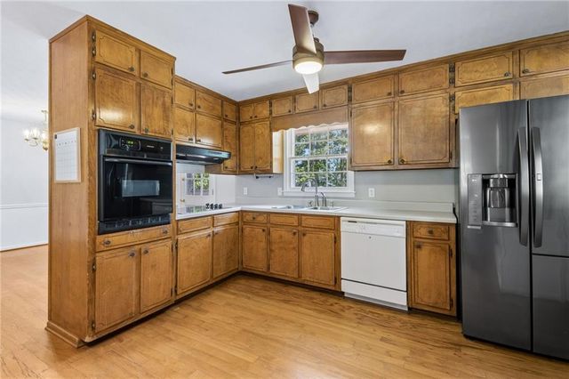 968 Gunter Circle, Lawrenceville, GA 30043