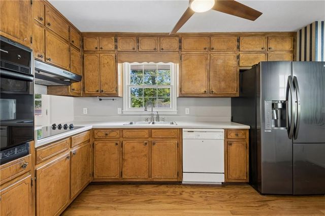 968 Gunter Circle, Lawrenceville, GA 30043