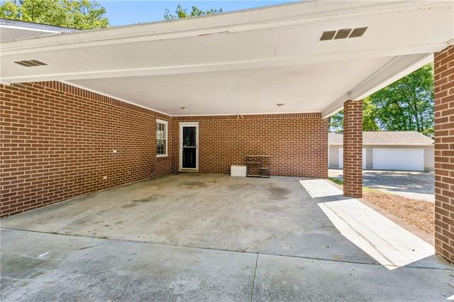 968 Gunter Circle, Lawrenceville, GA 30043