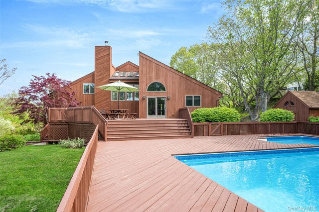 72 Jean Court, Riverhead, NY 11901