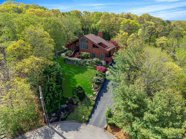 72 Jean Court, Riverhead, NY 11901