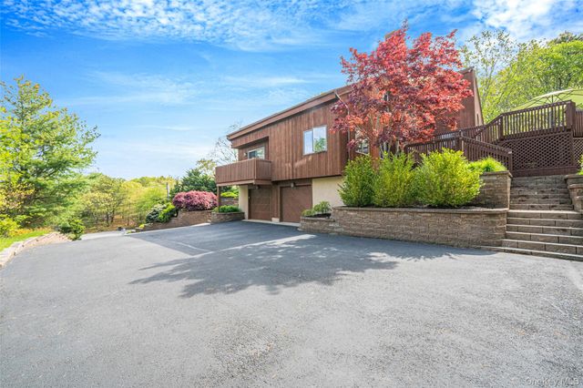 72 Jean Court, Riverhead, NY 11901