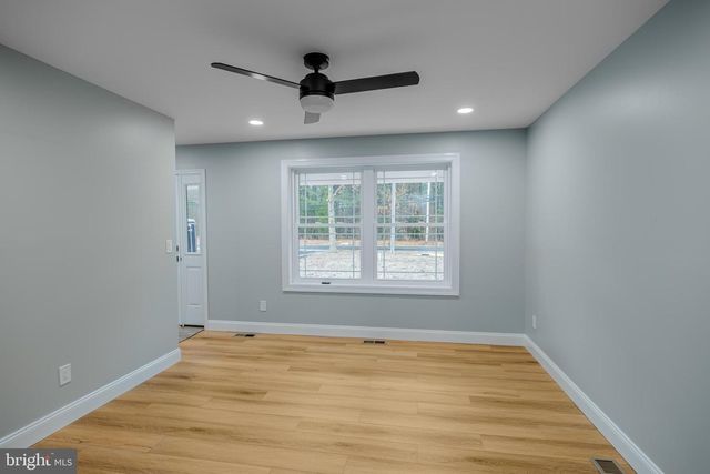 411 ATCO AVE, Atco, NJ 08004