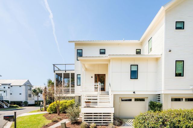 772 Gate Post Drive, Mount Pleasant, SC 29464