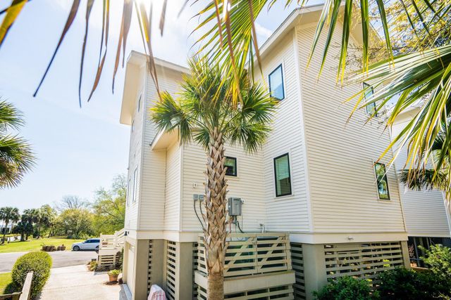 772 Gate Post Drive, Mount Pleasant, SC 29464