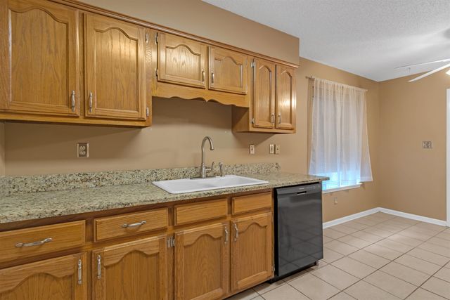 9161 VALKRIE LN, Lakeland, TN 38002