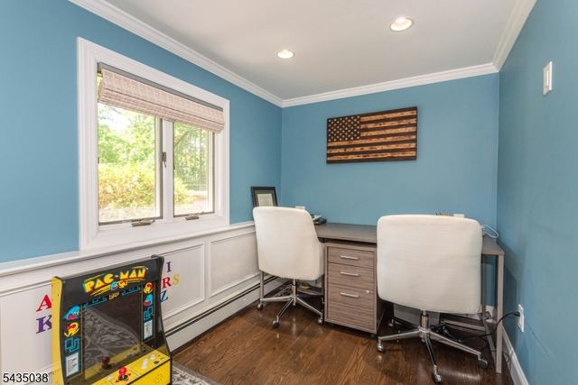 111 Mckinley Ave, East Hanover Twp., NJ 07936