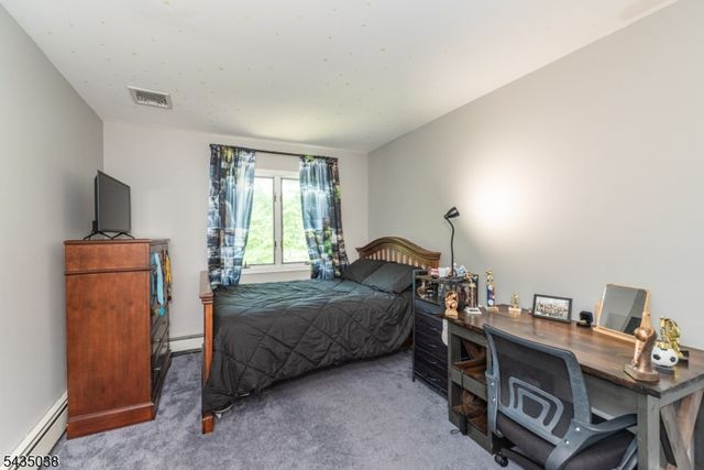 111 Mckinley Ave, East Hanover Twp., NJ 07936