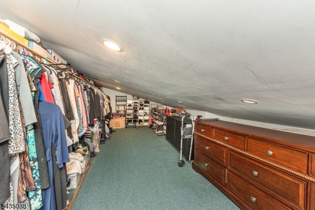 111 Mckinley Ave, East Hanover Twp., NJ 07936