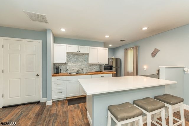 111 Mckinley Ave, East Hanover Twp., NJ 07936
