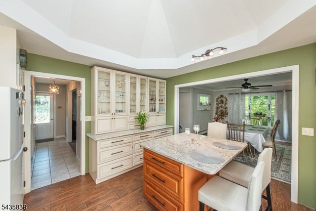 111 Mckinley Ave, East Hanover Twp., NJ 07936