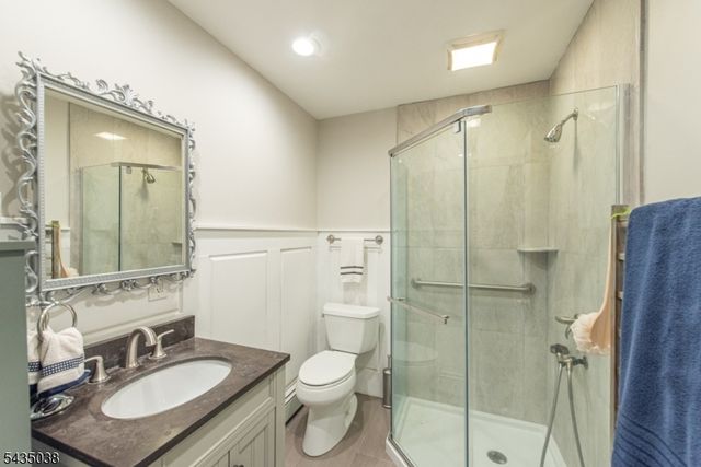 111 Mckinley Ave, East Hanover Twp., NJ 07936