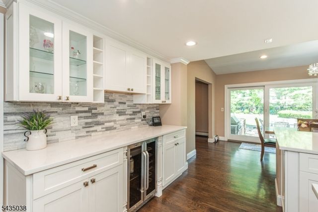 111 Mckinley Ave, East Hanover Twp., NJ 07936