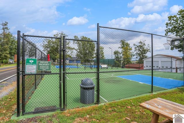 588 Cambridge Shores Drive, Gilbertsville, KY 42022