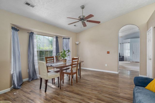 806 E Southridge Street, Nixa, MO 65714