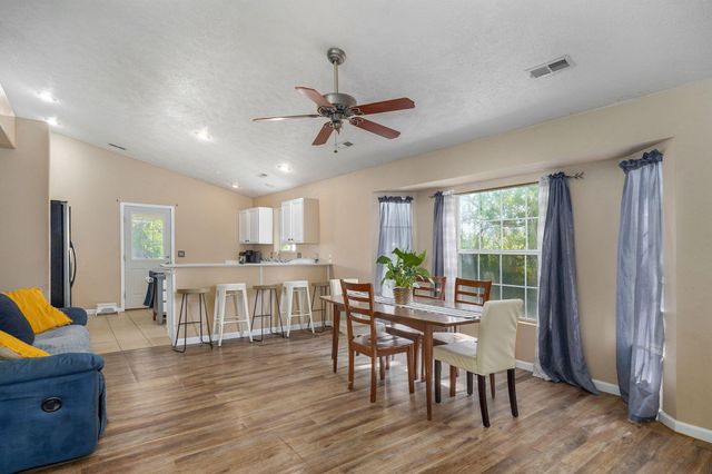 806 E Southridge Street, Nixa, MO 65714