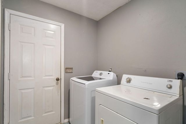 806 E Southridge Street, Nixa, MO 65714