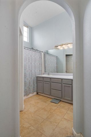 806 E Southridge Street, Nixa, MO 65714
