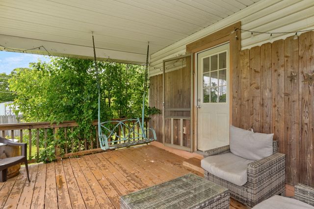 806 E Southridge Street, Nixa, MO 65714