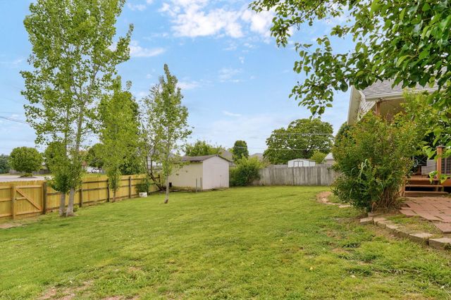 806 E Southridge Street, Nixa, MO 65714